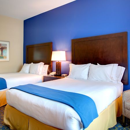 Holiday Inn Express Hotel & Suites Lake Elsinore, An Ihg Hotel Bagian luar foto