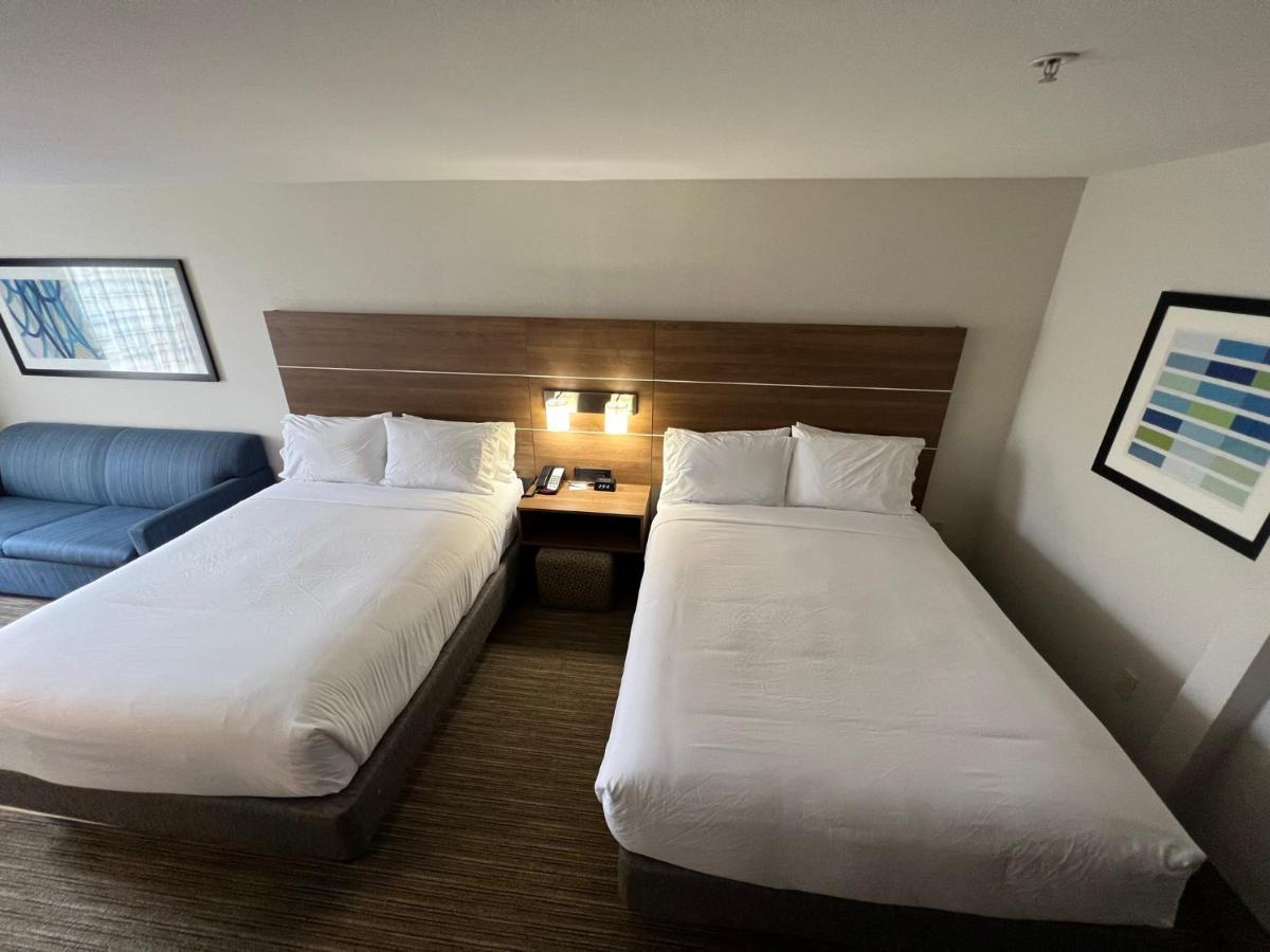 Holiday Inn Express Hotel & Suites Lake Elsinore, An Ihg Hotel Bagian luar foto