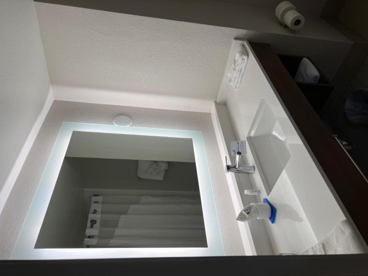 Holiday Inn Express Hotel & Suites Lake Elsinore By Ihg Bagian luar foto